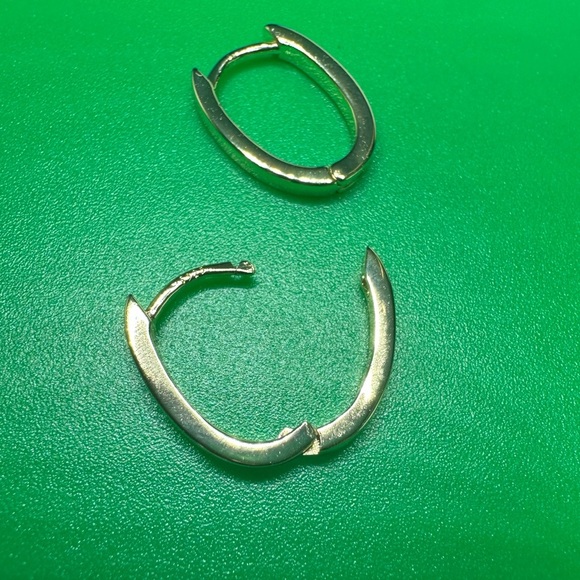 925 Sterling Silver Chunky Huggie Hoop Earrings 14K Gold Plated | Hypoallergenic - Picture 7 of 9